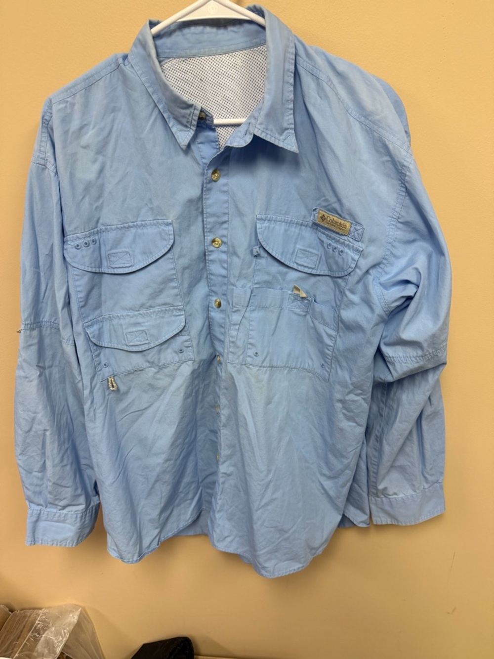 Columbia Men's Light Blue Fishing Shirt XL